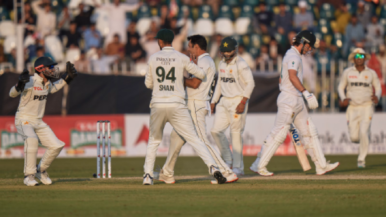 Two late wickets jolts South Africa progress in second test against Pakistan | Cricket News