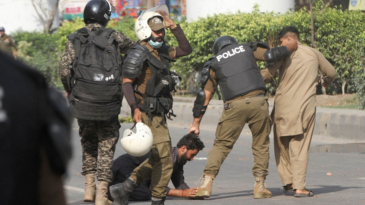 Pakistan Islamabad violence: Tehreek-i-Labbaik pro-Palestine march turns violent in Lahore