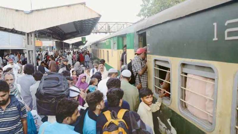 Pakistan Railways adds extra coaches to trains as road closures disrupt travel in Rawalpindi