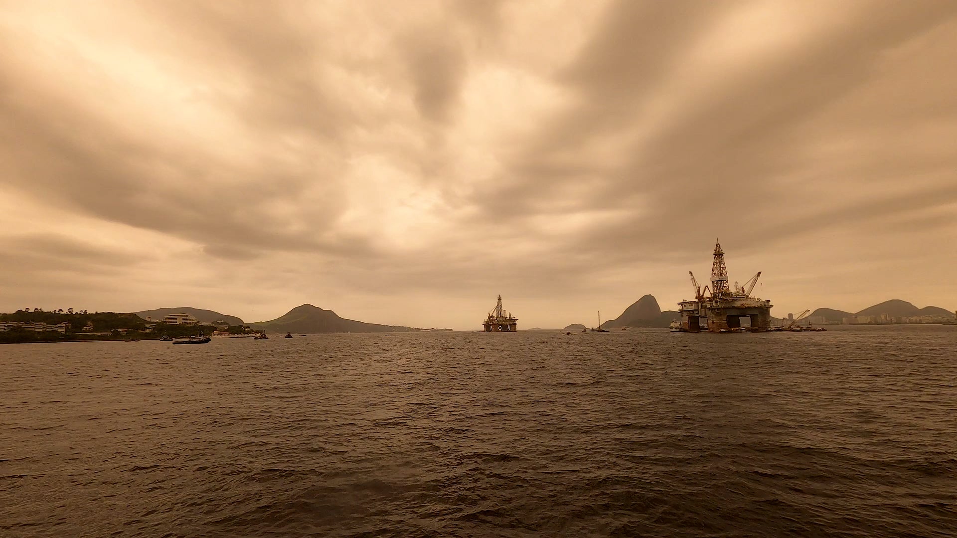 Petrobras awards Halliburton deepwater contracts for completion and stimulation services in Brazil