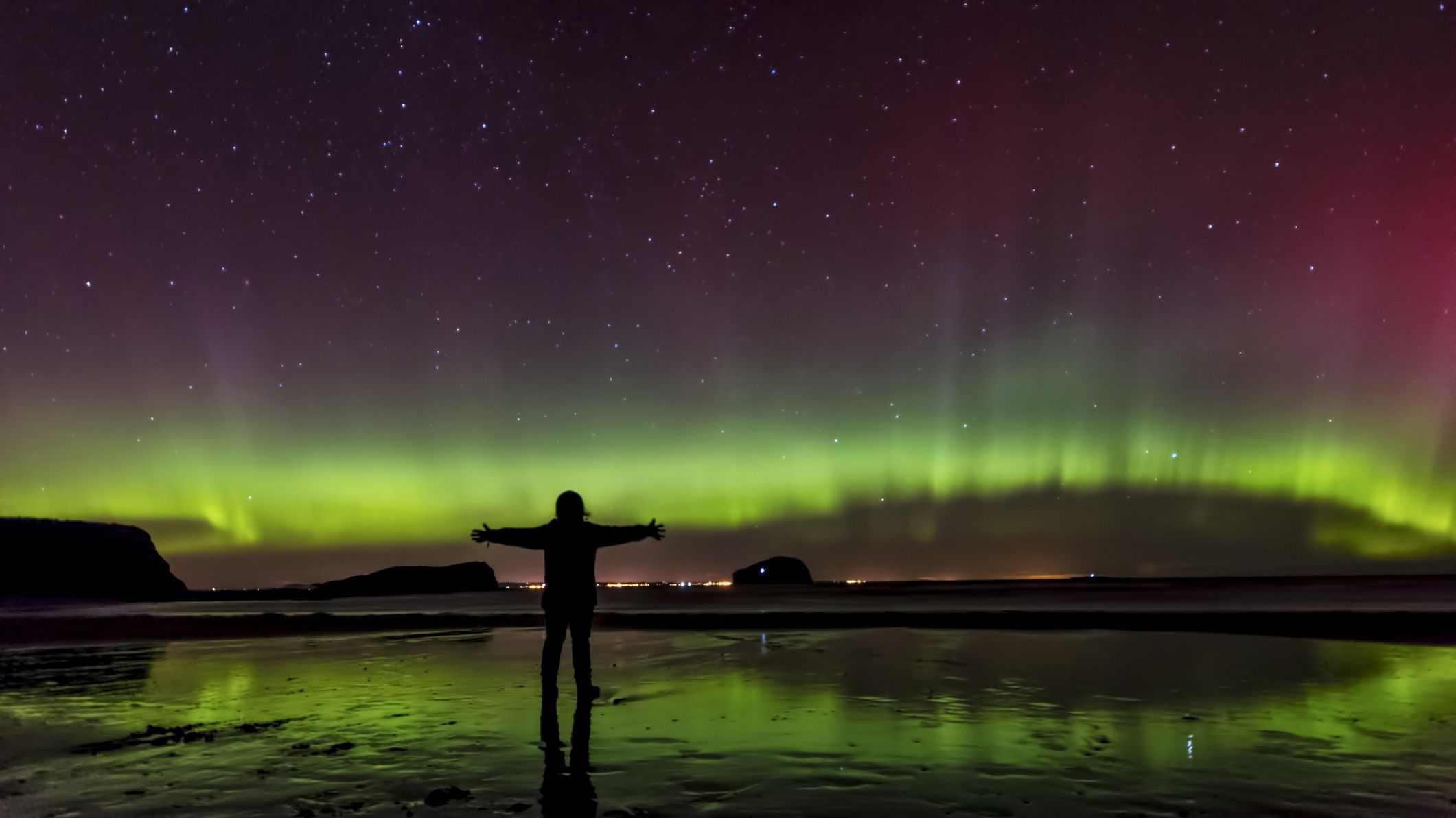 4 coronal mass ejections are racing toward Earth and could spark impressive northern lights this week
