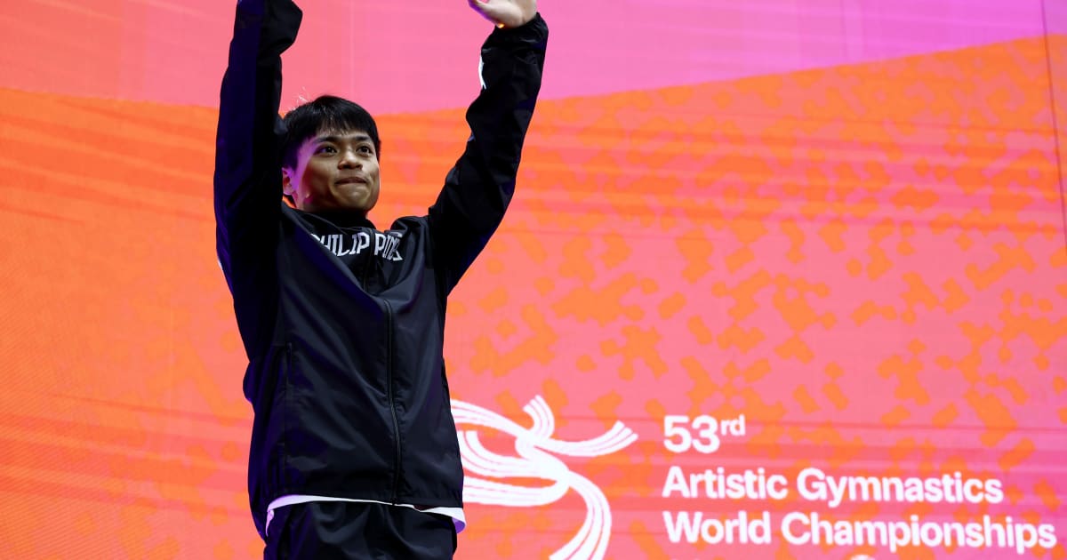 Carlos Yulo wins second career vaulting gold