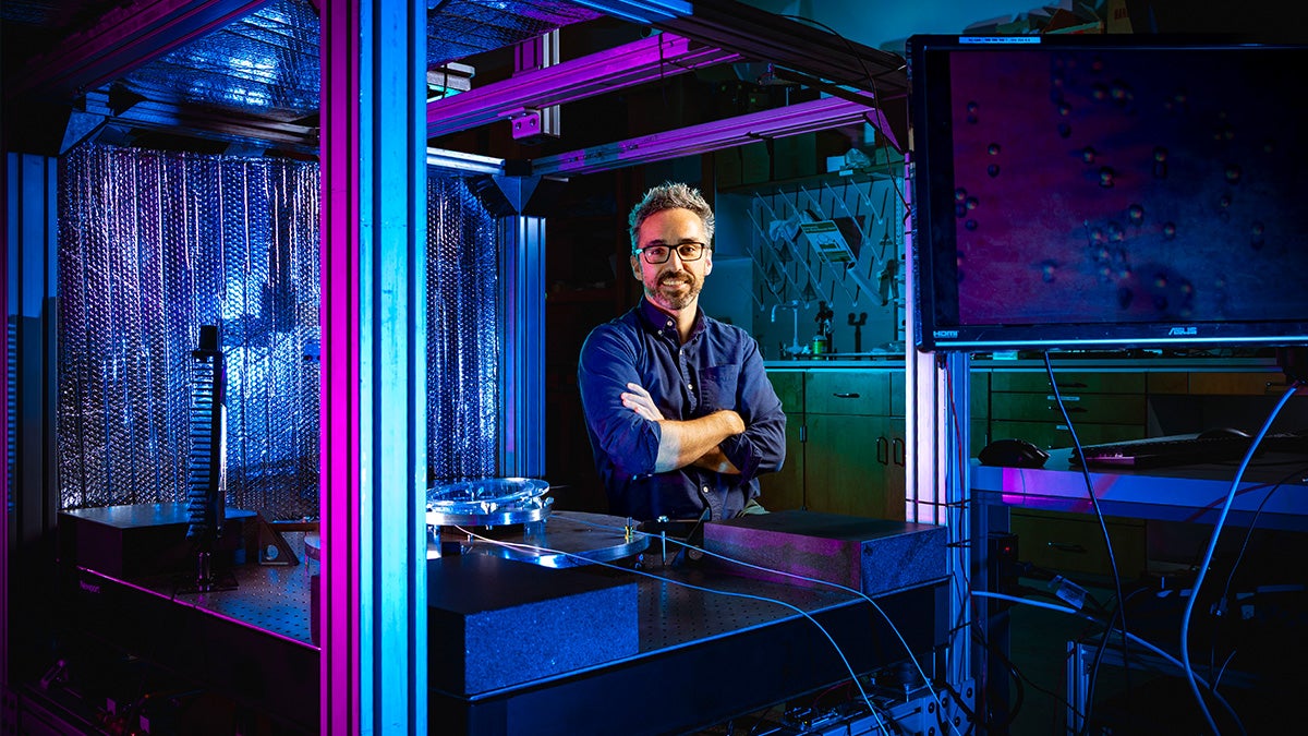 Walking droplets and galloping bubbles hold key to physics