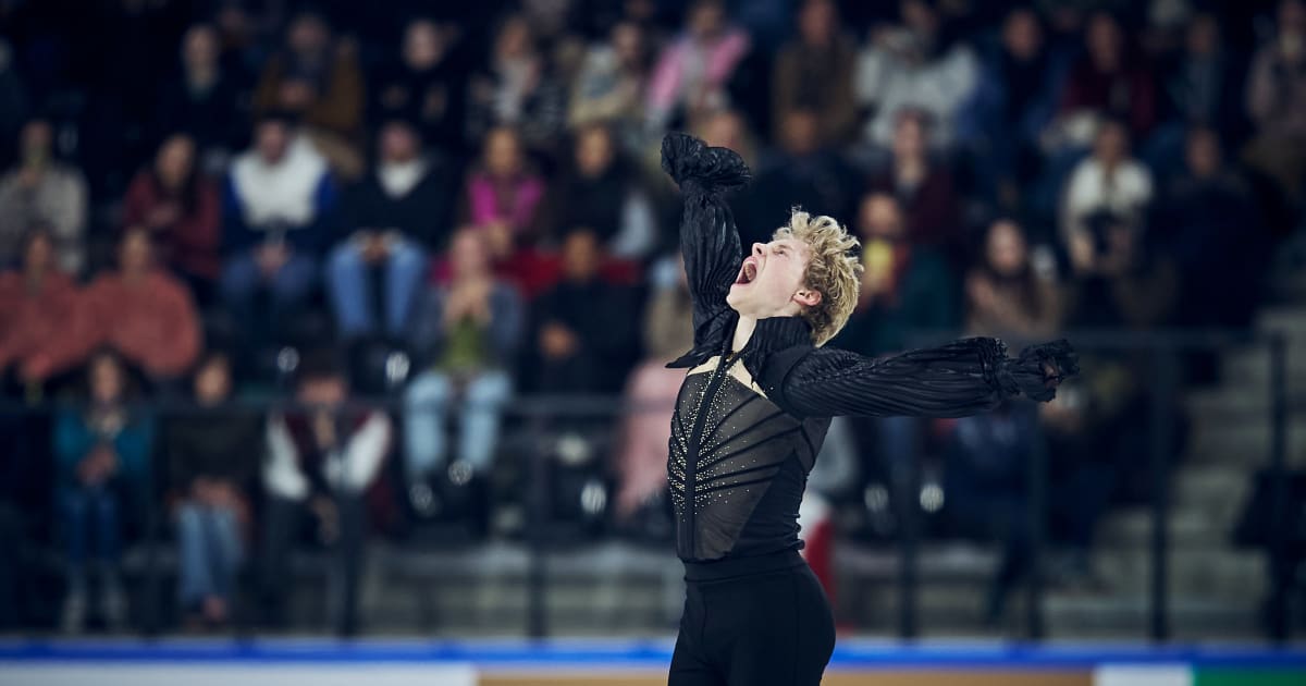 Ilia Malinin roars to men’s title with impressive 40-point lead