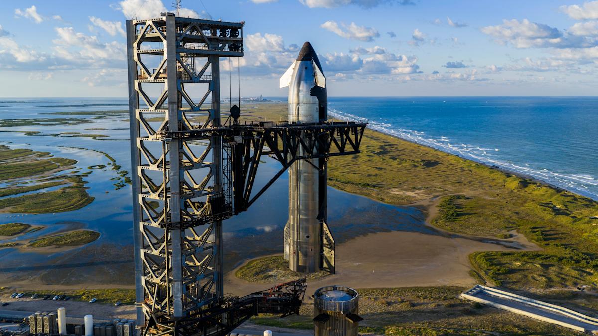 SpaceX will attempt Starship’s 11th flight test on Monday