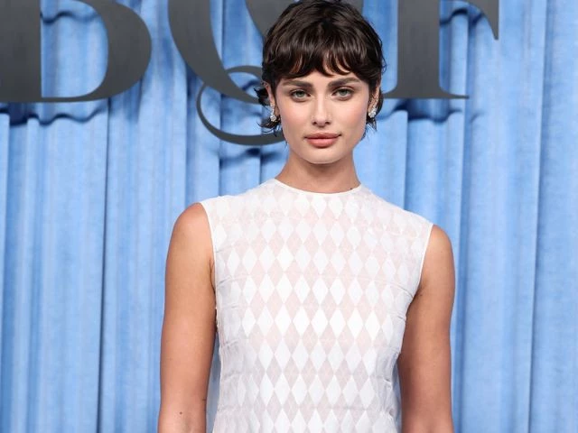 Taylor Hill snubbed by Victoria’s Secret this year, is she quietly shading?