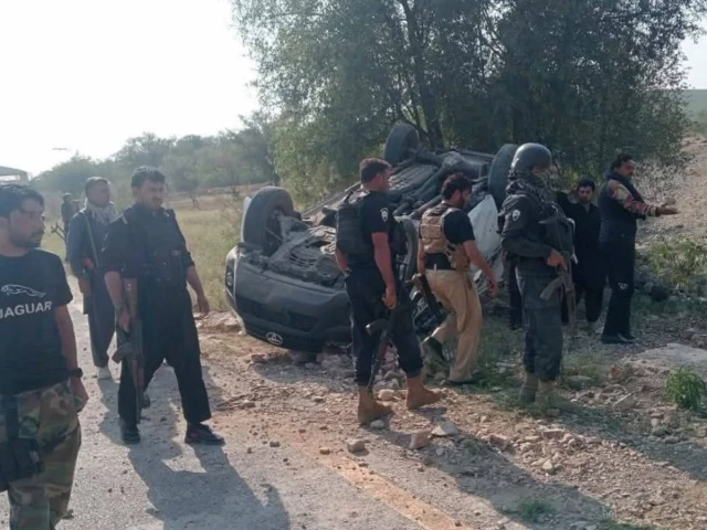 Two explosions near checkpoint in Hangu kill SP, two police officers