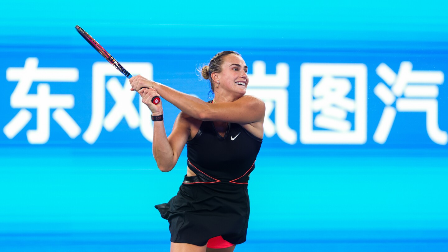 Aryna Sabalenka’s Wuhan winning streak reaches 19 matches. Iga Swiatek and Coco Gauff also advance