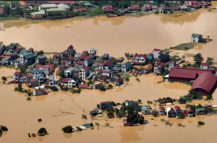 Historic floods devastate Vietnam, killing 10 and submerging ancient Hoi An