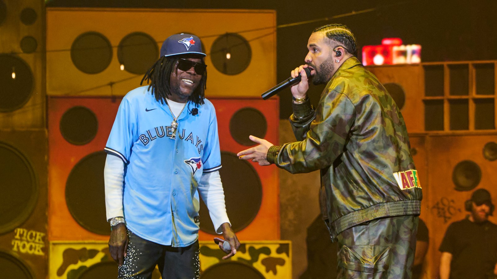 Drake Surprise Performs at Vybz Kartel’s Toronto Show: Watch