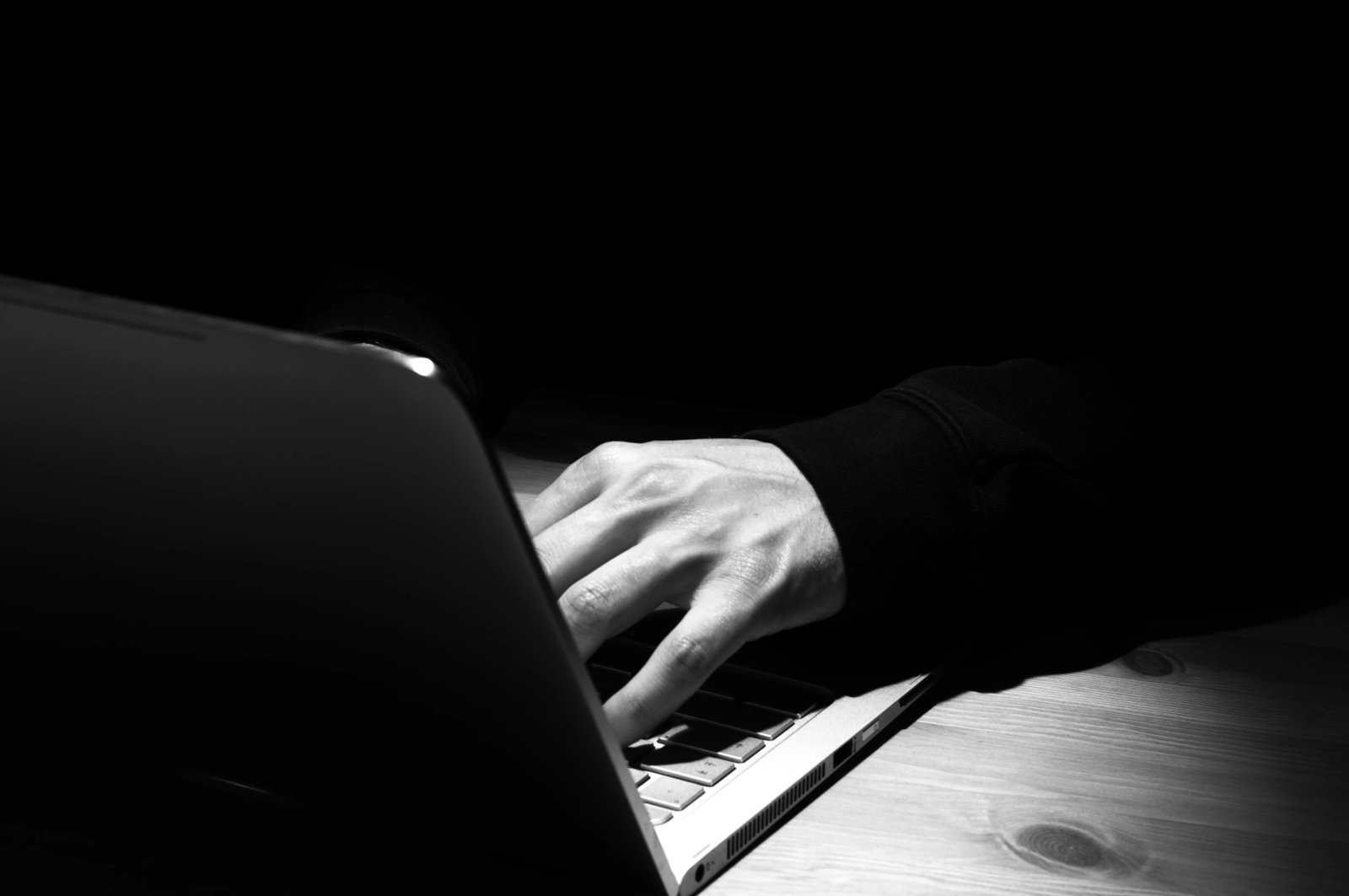 OAIC publishes privacy guidance on Part 4A social media minimum age of the Online Safety Act