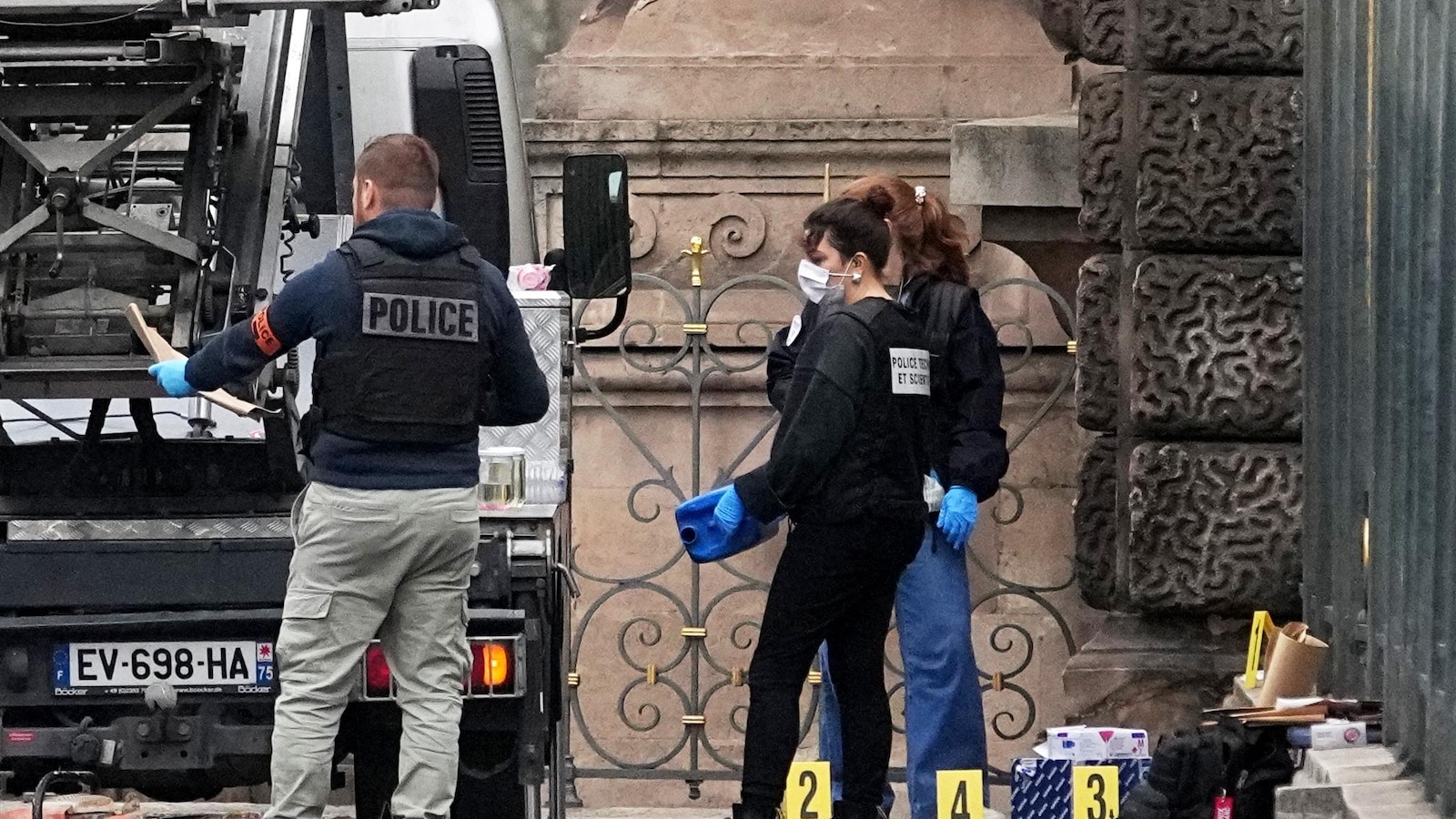 What to know about the Louvre heist investigation