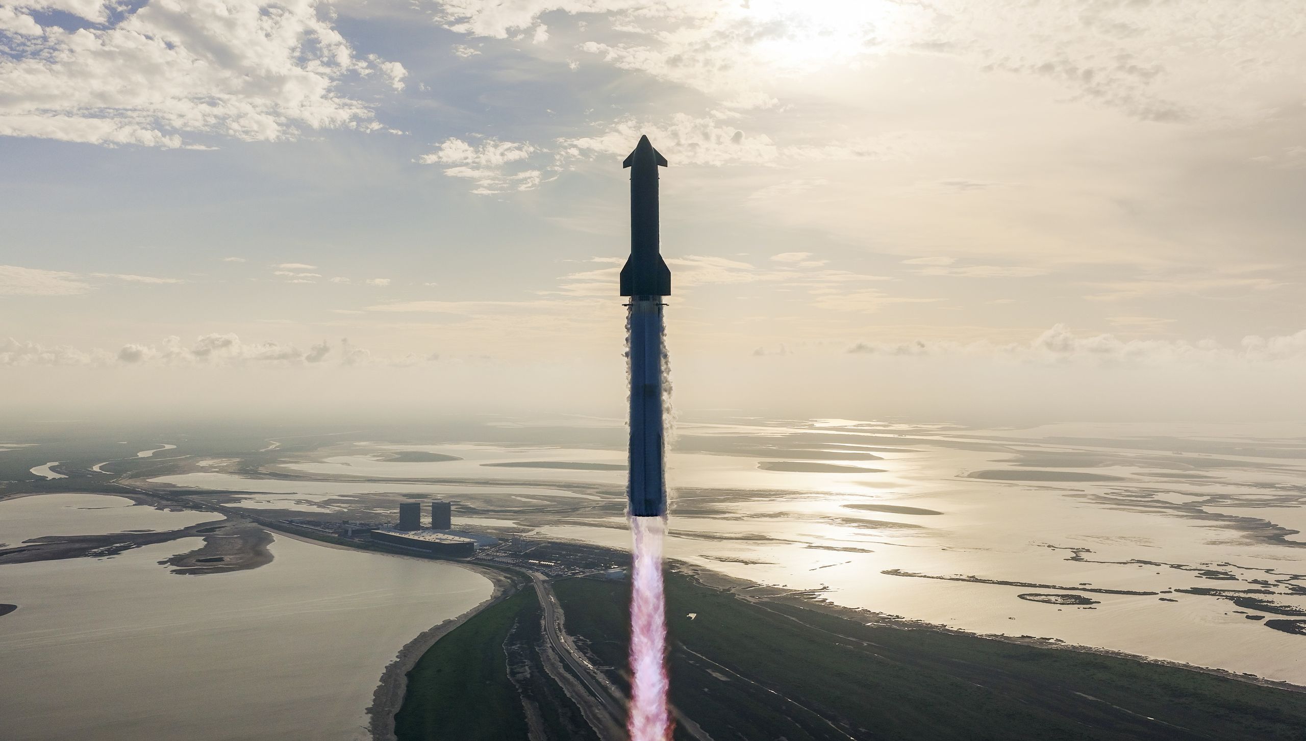 Watch SpaceX launch its Starship Flight 11 megarocket test flight on Oct. 13