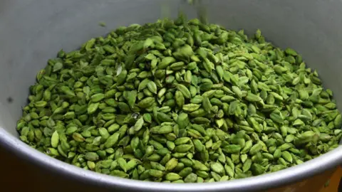 Graayma Green cardamom pods in a bowl