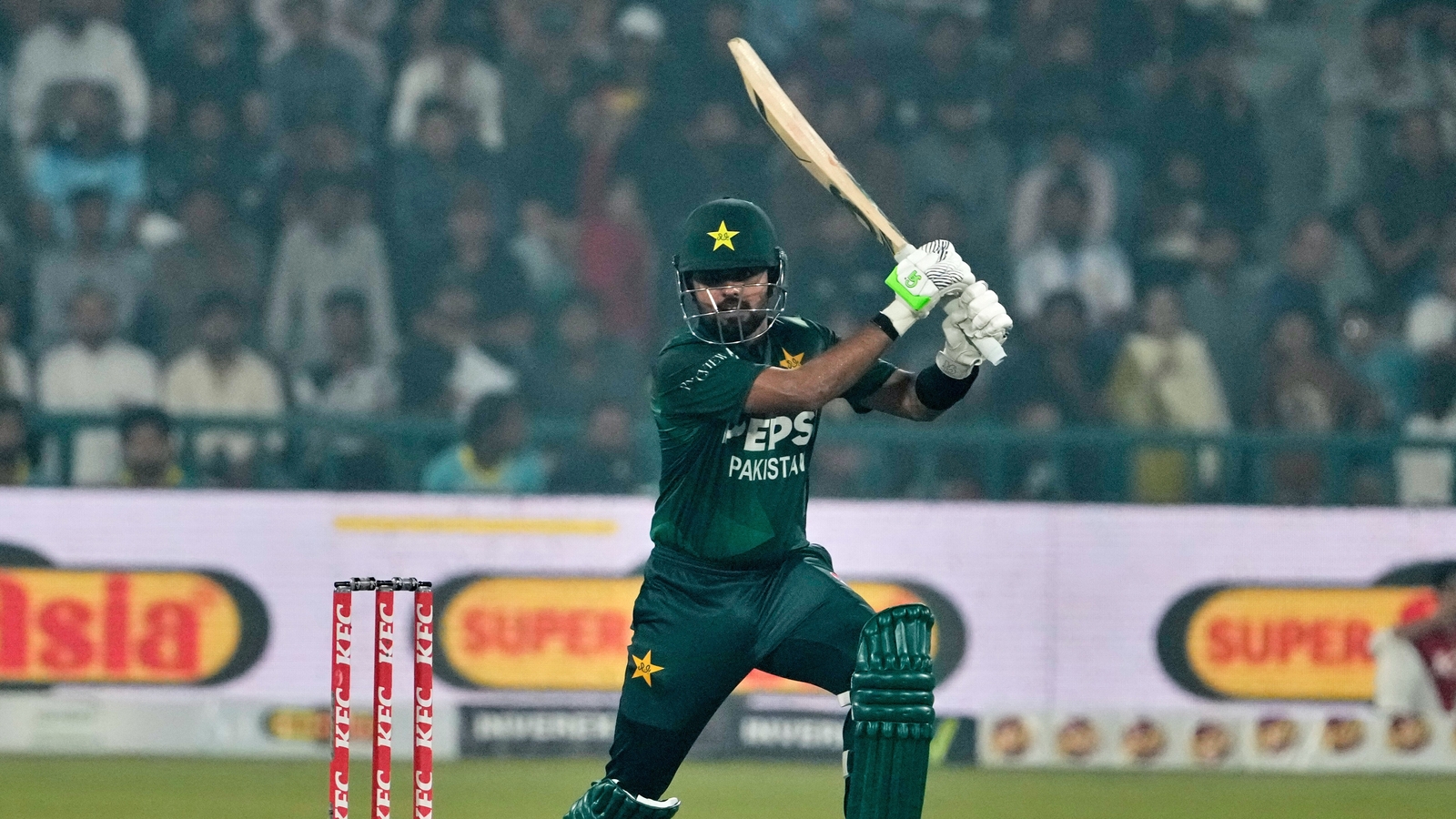 Babar Azam roars back to form as Pakistan register series-clinching win over South Africa in 3rd T20I