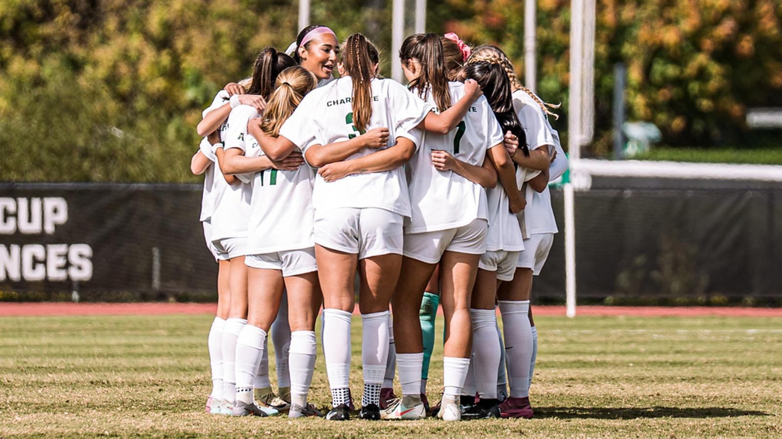 Six Niners Receive American Women’s Soccer Yearly All-Conference Honors