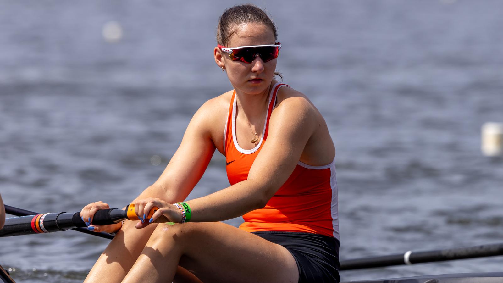 Women’s Open Rowing Finishes Up Princeton Chase