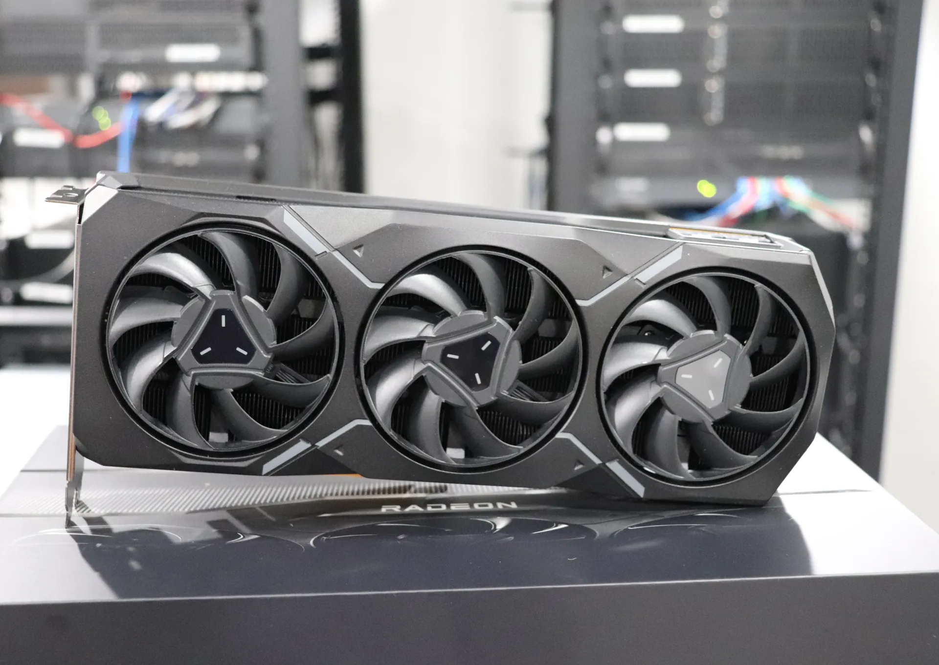 AMD Preps More Graphics Driver Changes For Linux 6.19