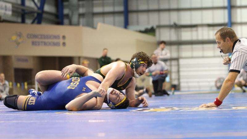 Wasley, Witt Lead NDSU Wrestling at Daktronics Invite