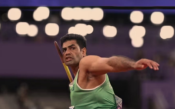 PM felicitates Pakistan javelin team for winning gold, silver medals in Islamic Solidarity Games