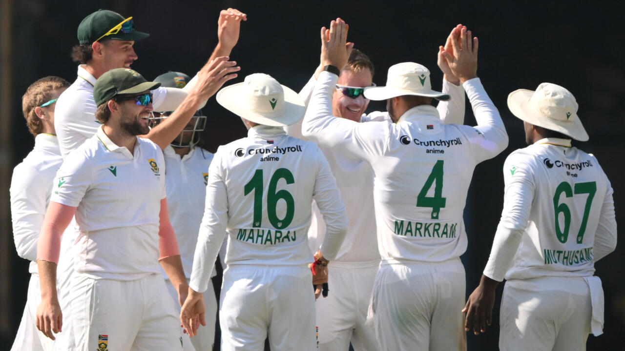 South Africa condemn India to biggest Test loss for series sweep
