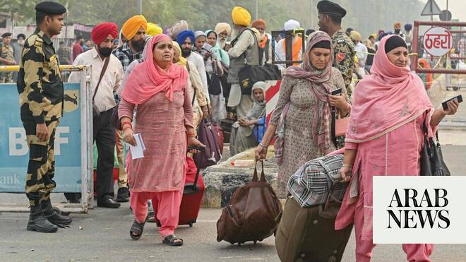 Indian Sikh pilgrims enter Pakistan, first major crossing since May conflict