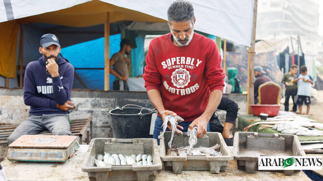 Gaza authorities ‘levy fees on some privately imported goods’