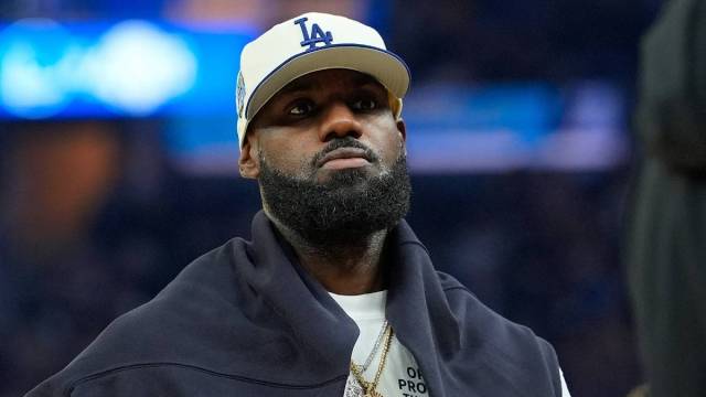 Fans React to YouTuber Calling Lebron James ‘Small Creator’
