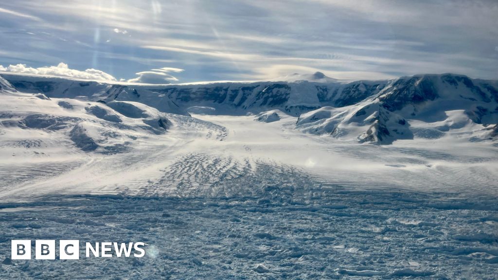 Rapid Antarctic glacier retreat sparks scientific ‘whodunnit’