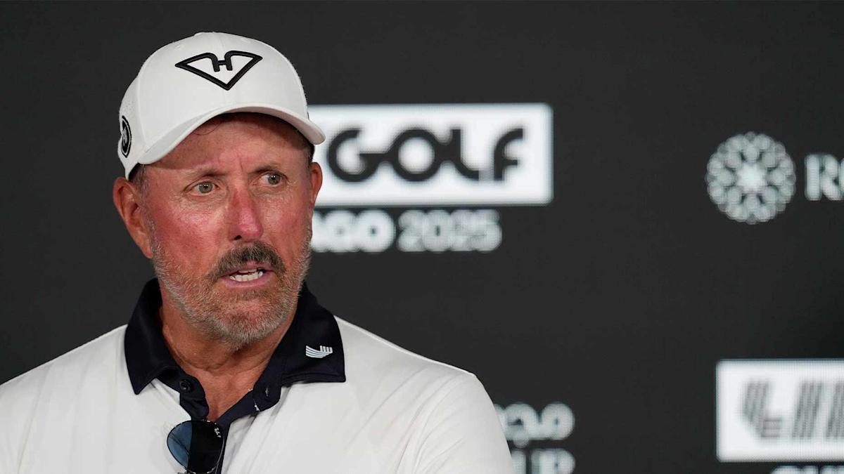 Report alleges Phil Mickelson received inside information on offshore company
