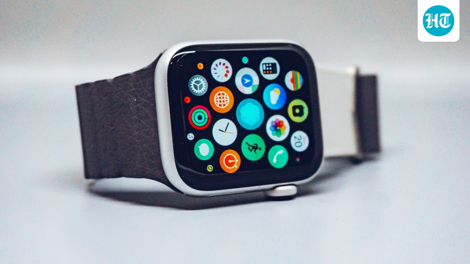 7 Hidden Apple Watch features you probably haven’t tried yet
(HT Tech)