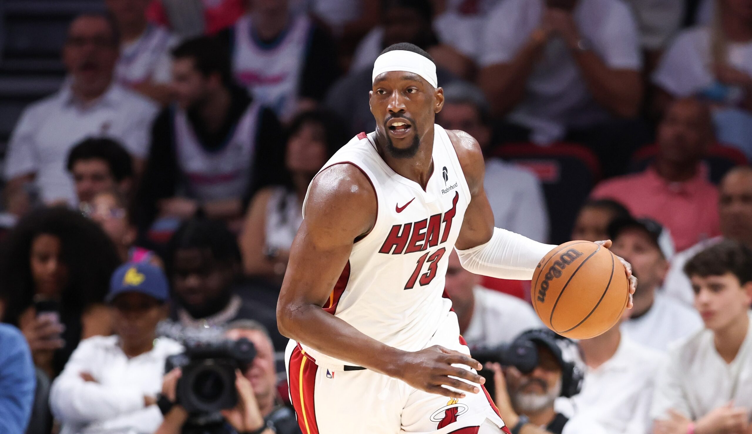 Starting 5: Pivotal night in Emirates NBA Cup ahead