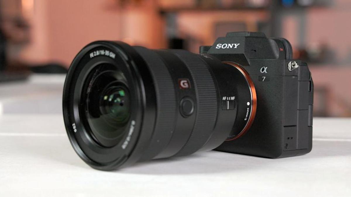 Sony teases the A7 V, its next flagship midrange camera