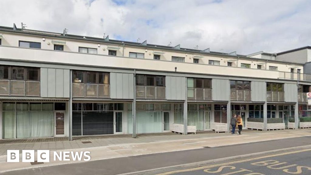 Greenwich tenants had to urinate in bath when left with no loo