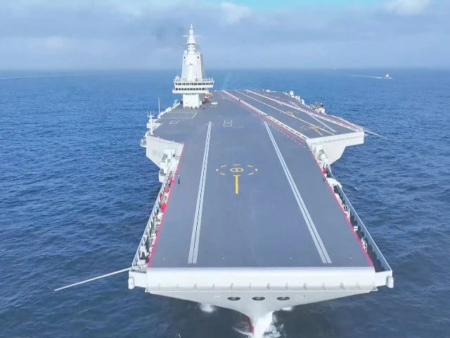 China commissions new aircraft carrier