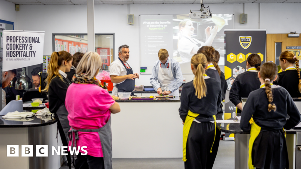 Pupils celebrate Cornish seafood and hospitality with masterclass