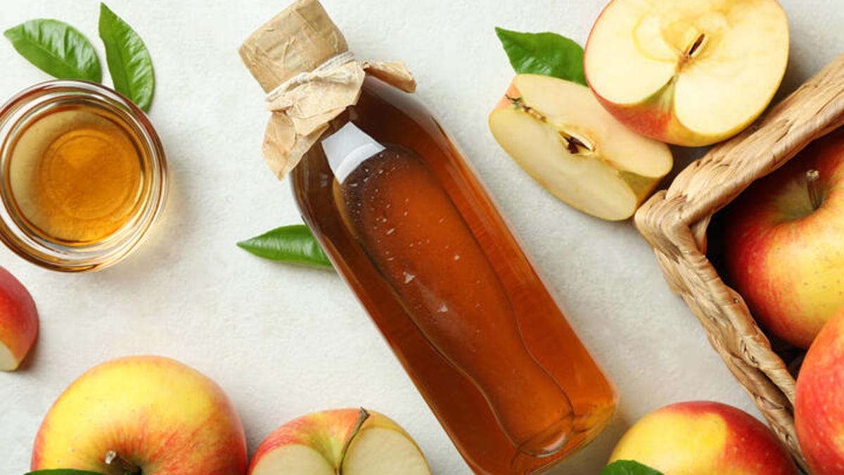 Myth-Busting Apple Cider Vinegar Health Claims May Be Unfounded