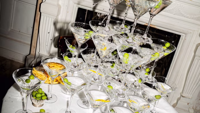 What to serve at your drinks party? An expert guide