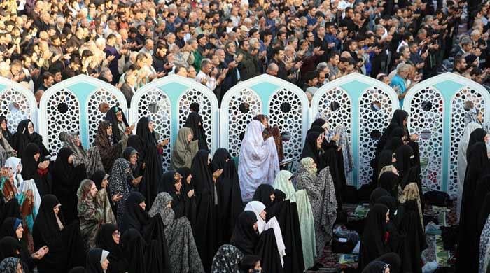 Hundreds in Tehran pray for rain as Iran battles drought