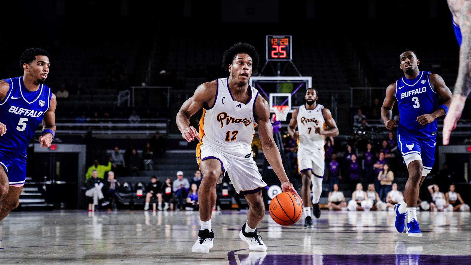 Pirates Erase 21-Point Deficit To Defeat Buffalo, 73-70