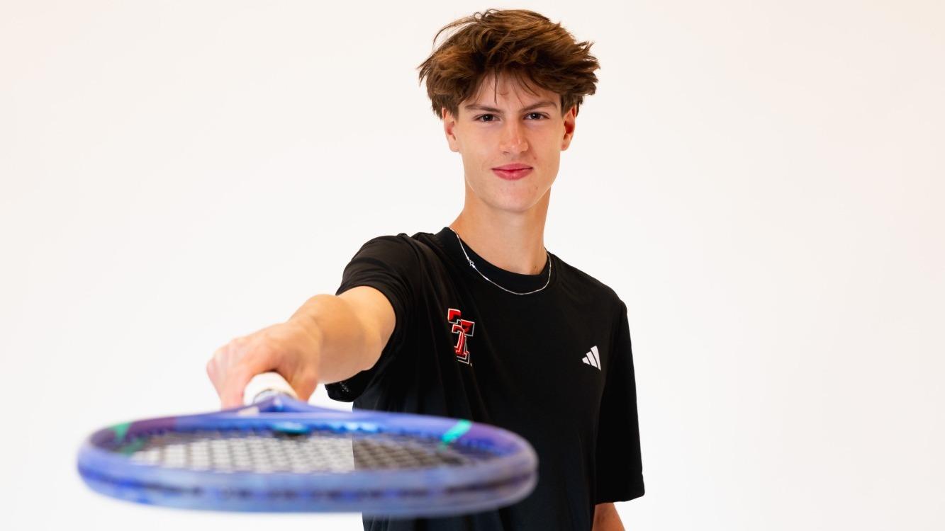 Red Raiders ink Max Pade for next season