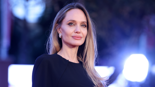 Angelina Jolie on Baring Her Mastectomy Scars in TIME Interview