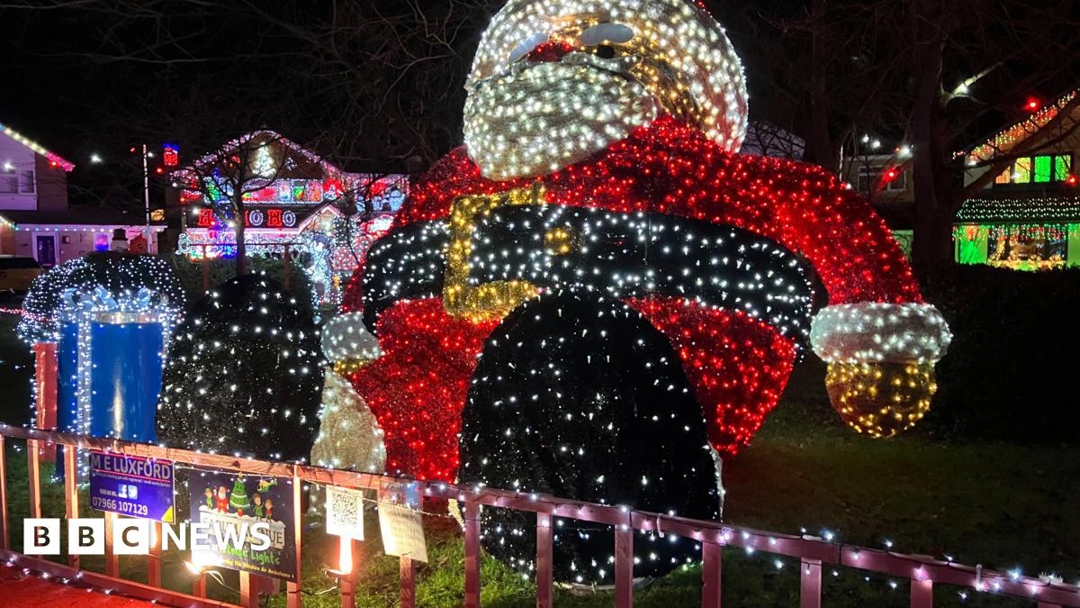 Melksham street becomes winter wonderland for fundraiser