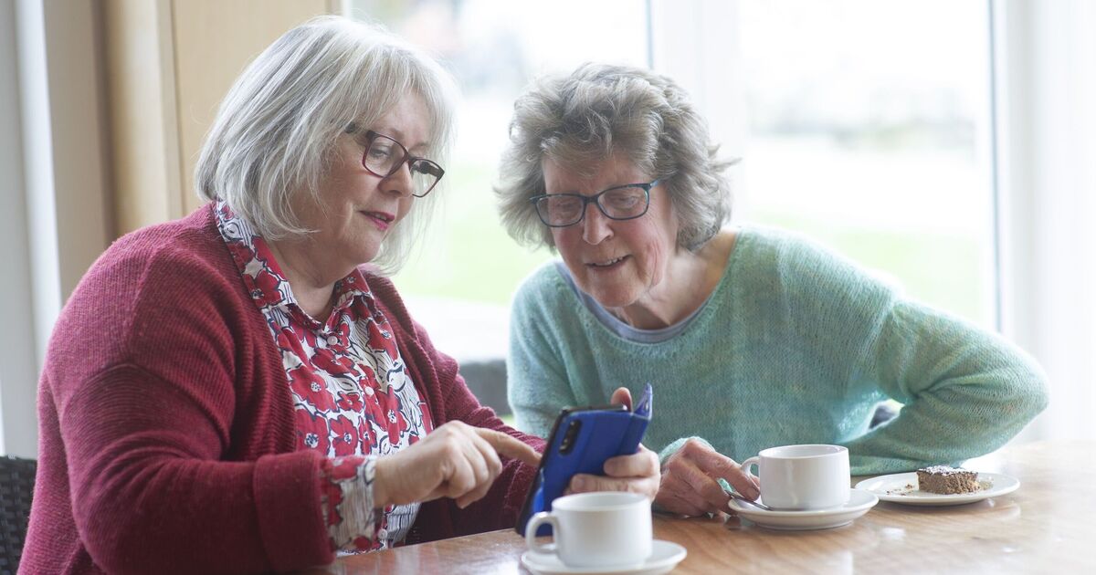 WhatsApp messaging scam steals your personal data