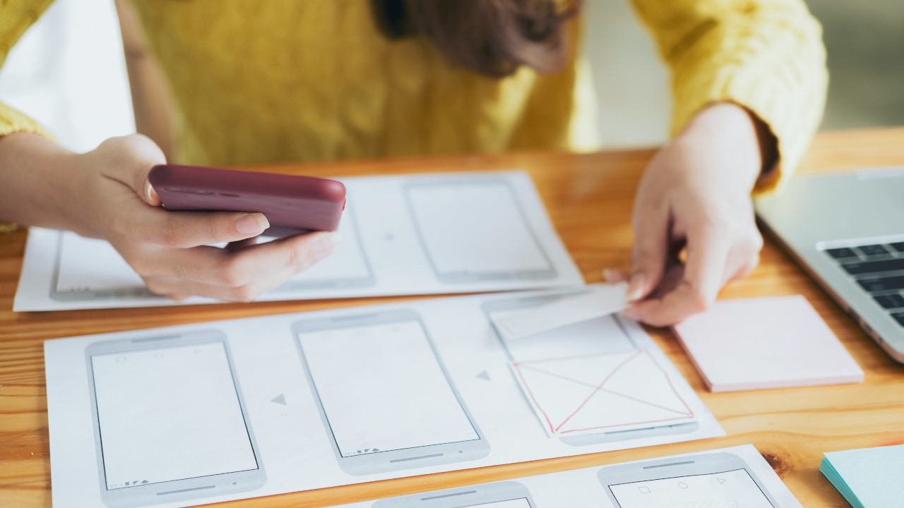 Agent UI Standards Multiply: MCP Apps and Google’s A2UI