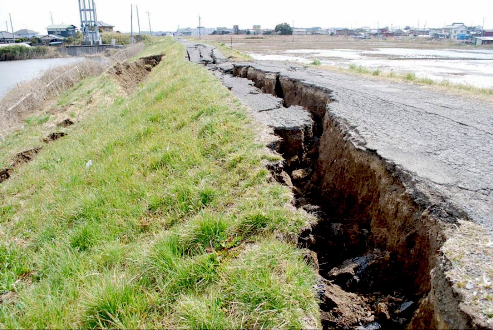 Scientists Track Continental Rift Toward New Ocean