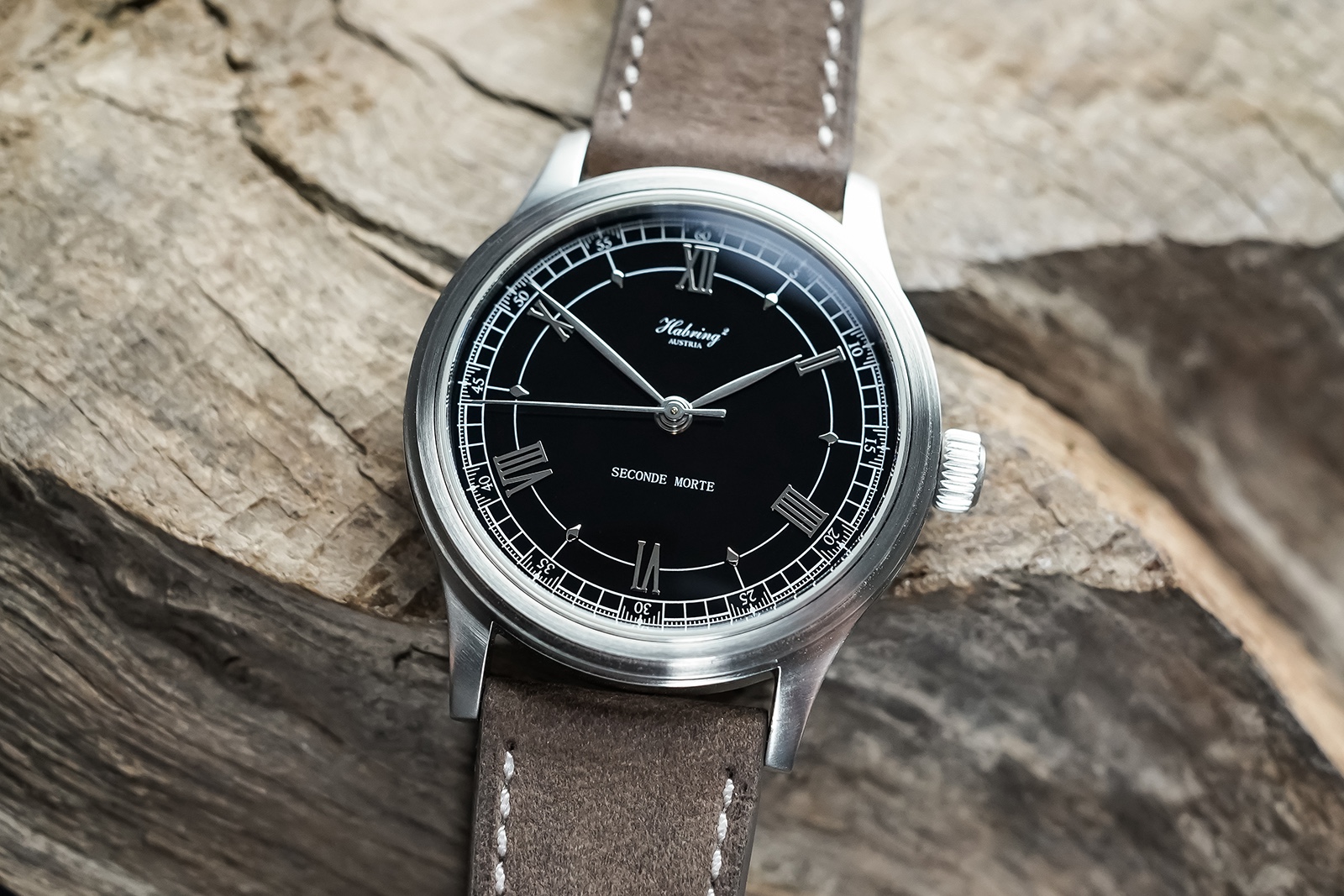 Monochrome Turns to Habring² for the Seconde Morte