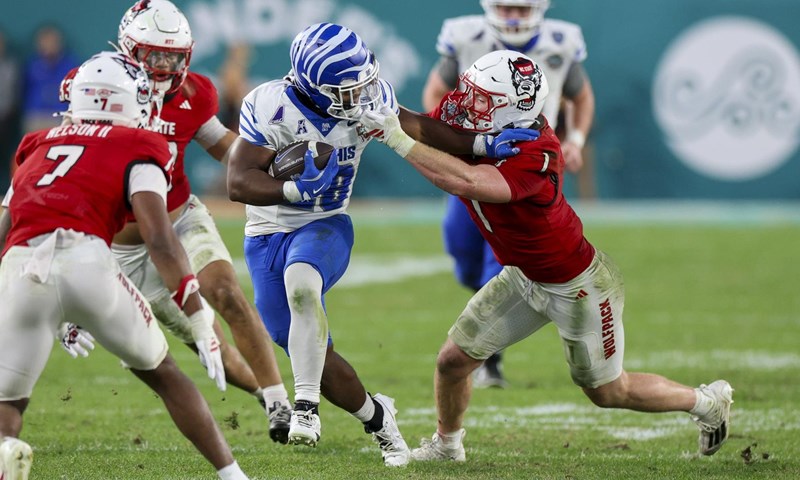 Memphis Falls to NC State 31-7 in Gasparilla Bowl