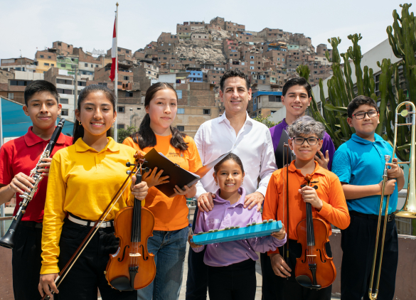 A Conversation with Juan Diego Flórez of Sinfonía por el Perú