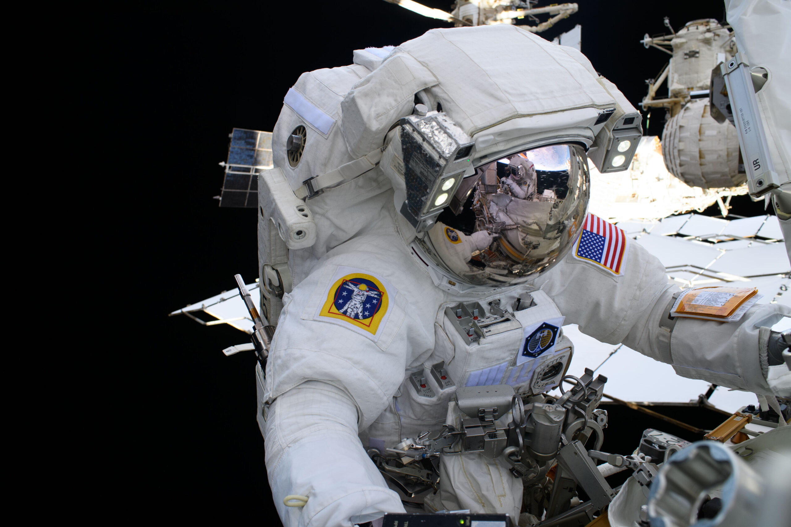 NASA to Preview US Spacewalks at Space Station in January